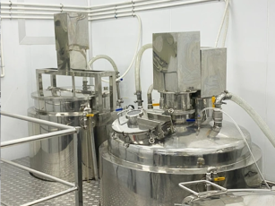 Thi công phòng sạch nhà máy dược – Giải pháp tối ưu chi phí & đạt chuẩn sản xuất