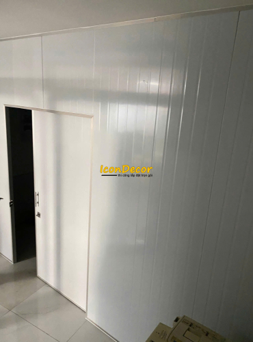 Dự án thi công phòng trọ bằng panel PU và EPS – So sánh thực tế & hiệu quả sử dụng